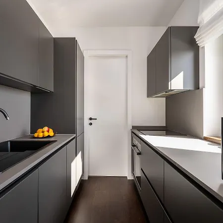 Besonderes Steinhaus Mit Privatpool, Panoramablick, Garten, Grill, Waschmaschine * Višnjan