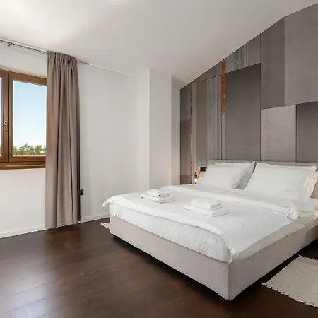 Besonderes Steinhaus Mit Privatpool, Panoramablick, Garten, Grill, Waschmaschine Semesterbostad *