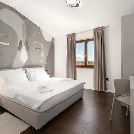 Besonderes Steinhaus Mit Privatpool, Panoramablick, Garten, Grill, Waschmaschine Višnjan